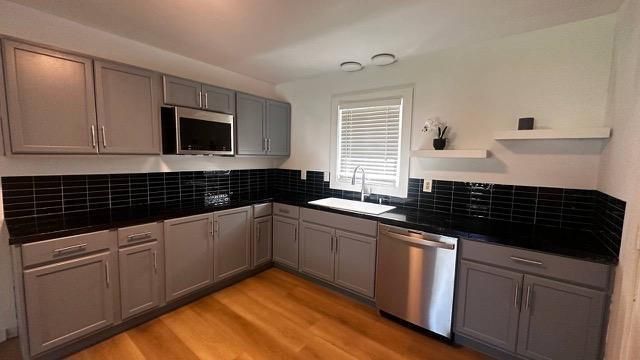 1229 Winston Street Photo 7