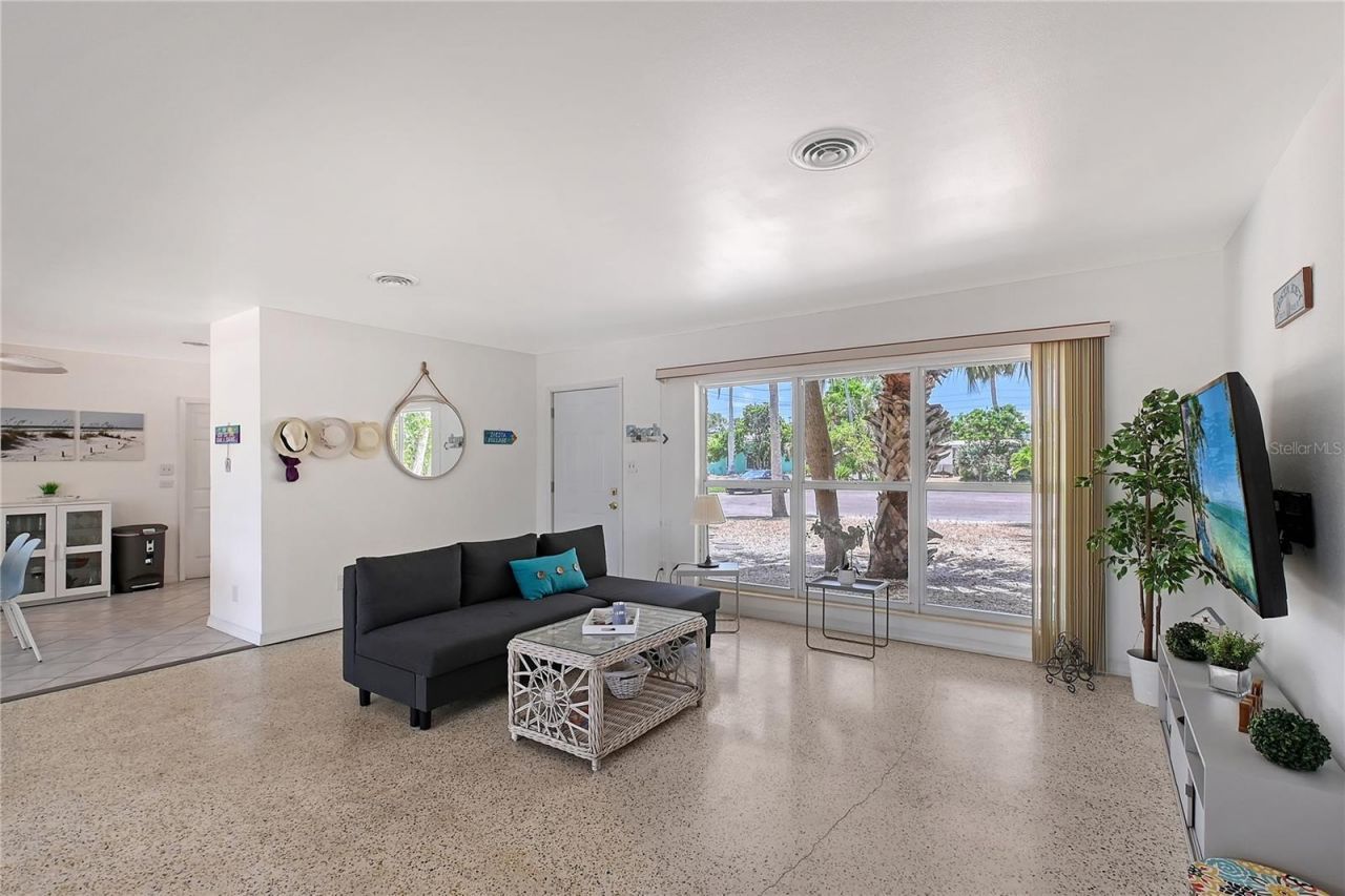 385 Avenida Madera, Sarasota, FL 34242 Photo