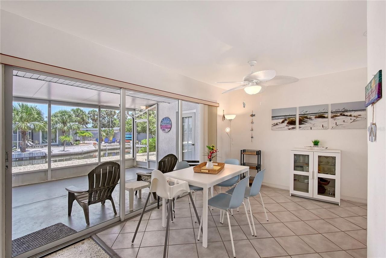 385 Avenida Madera, Sarasota, FL 34242 Photo