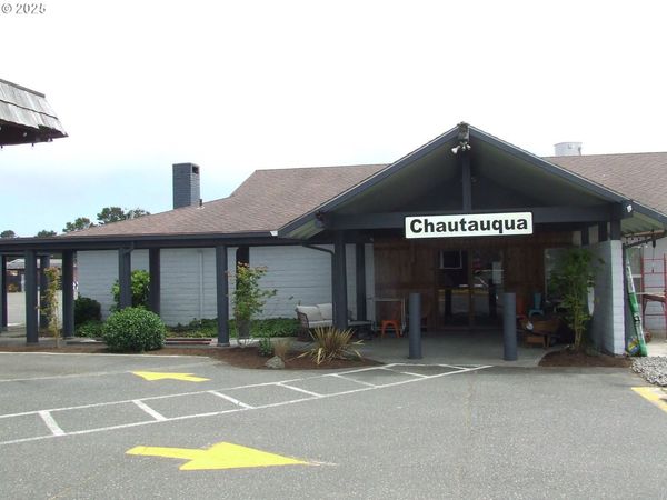 304 NW 14th NW ST, Unit 207, Long Beach, WA 98631