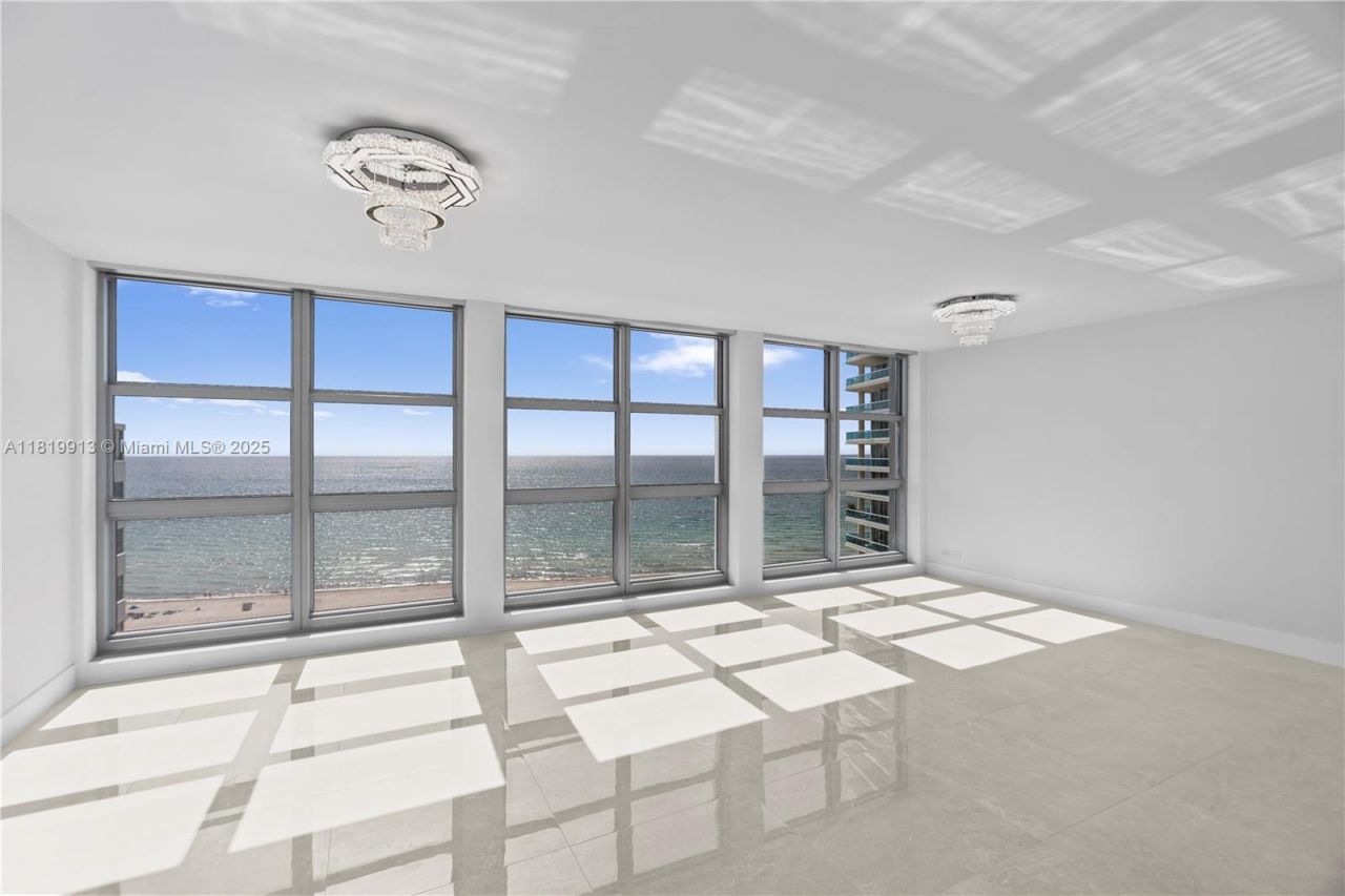 5055 Collins Ave, Unit 14H, Miami Beach, FL 33140 Photo