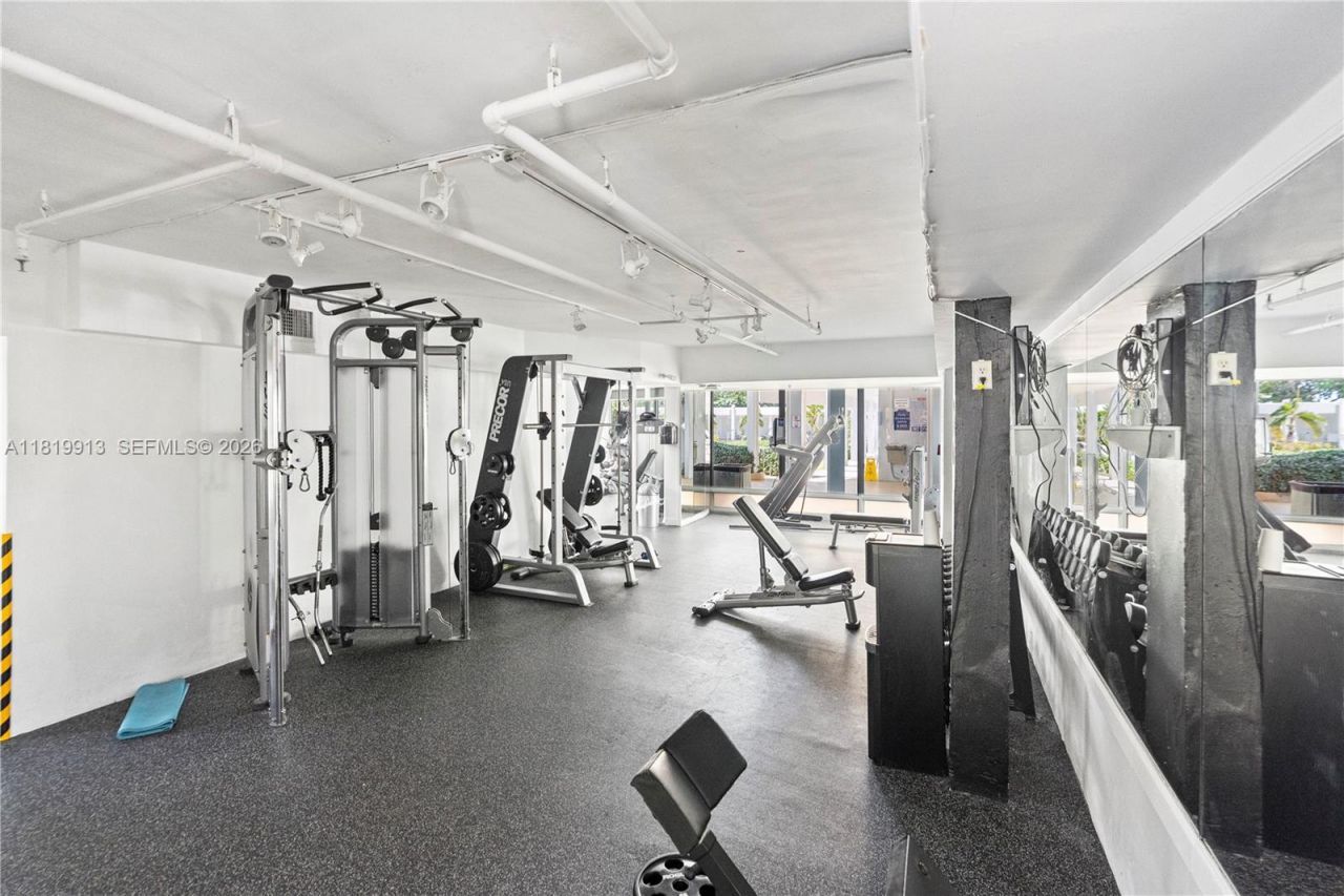 5055 Collins Ave, Unit 14H, Miami Beach, FL 33140 Photo