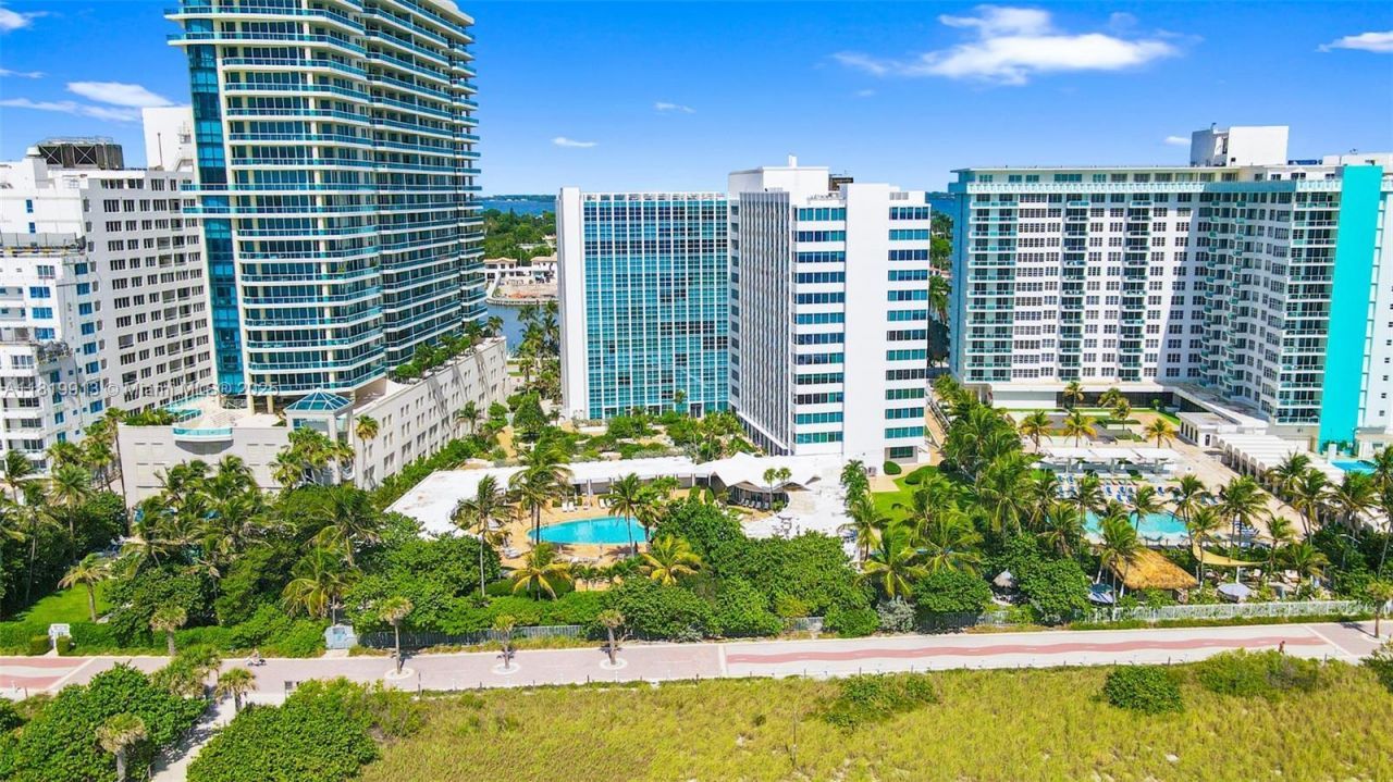 5055 Collins Ave, Unit 14H, Miami Beach, FL 33140 Photo