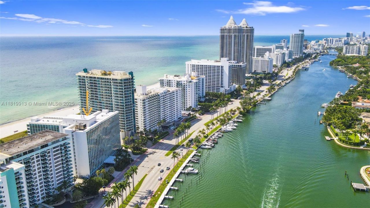 5055 Collins Ave, Unit 14H, Miami Beach, FL 33140 Photo