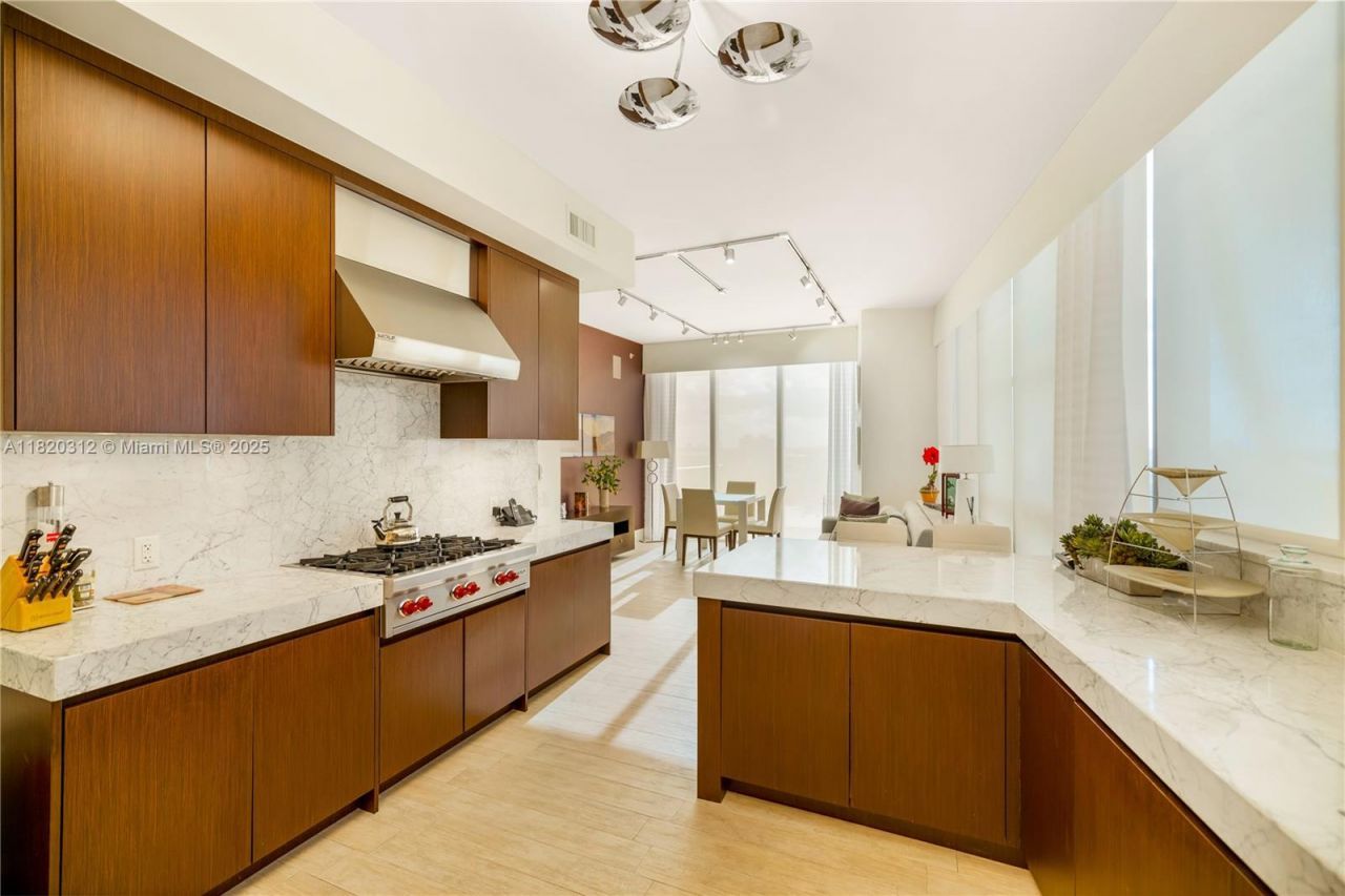 9705 Collins Ave, Unit 1101N, Bal Harbour, FL 33154 Photo