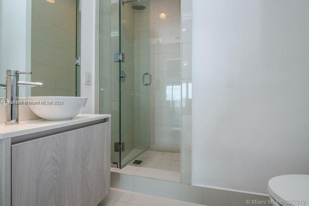 480 NE 31st St, Unit 1002, Miami, FL 33137 Photo