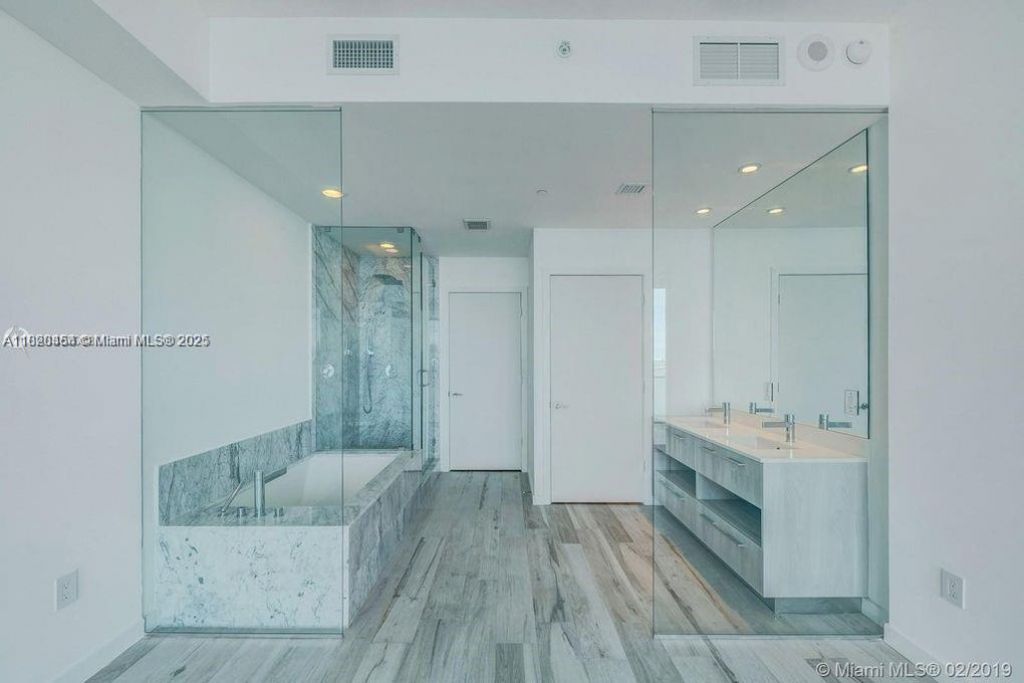 480 NE 31st St, Unit 1002, Miami, FL 33137 Photo