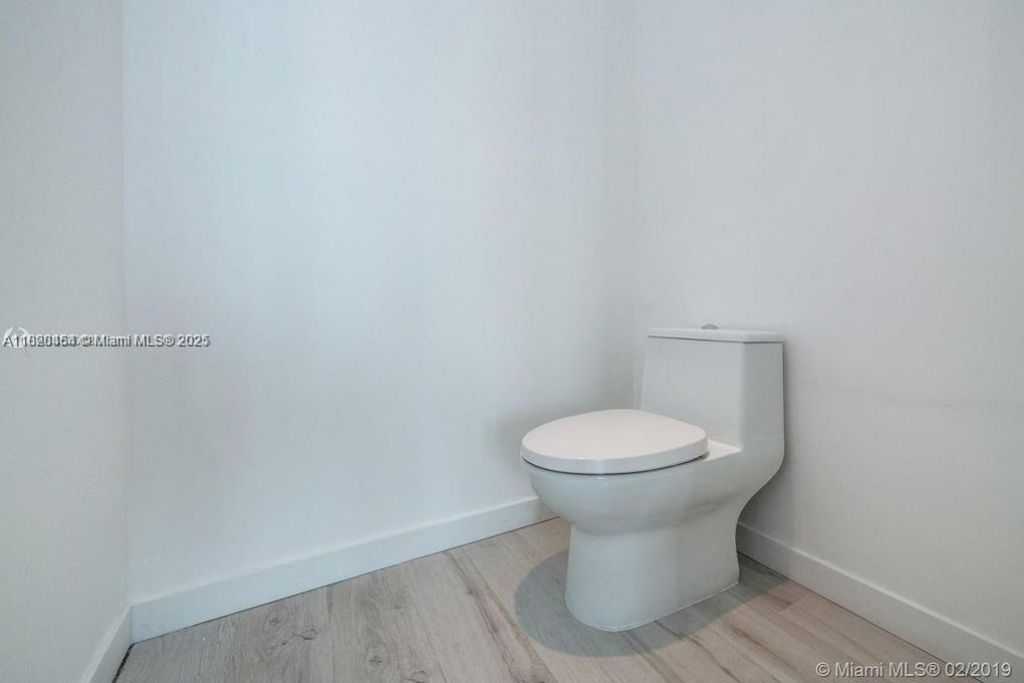 480 NE 31st St, Unit 1002, Miami, FL 33137 Photo