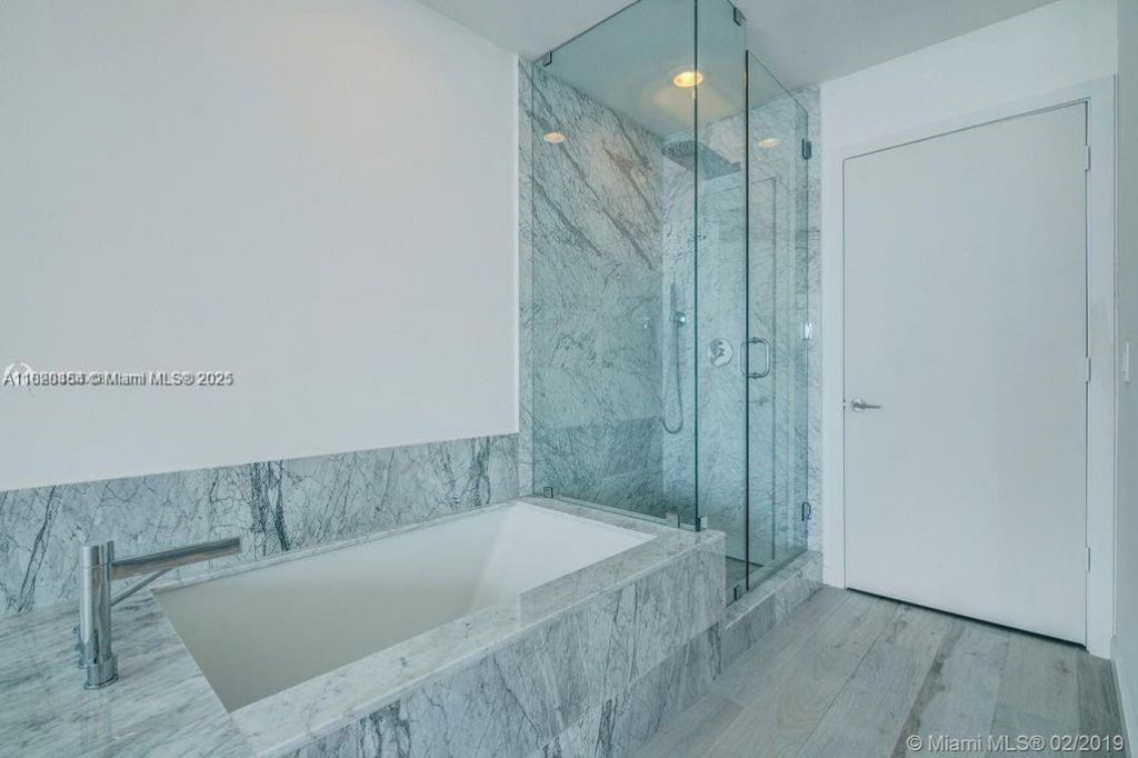 480 NE 31st St, Unit 1002, Miami, FL 33137 Photo