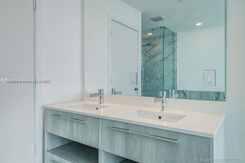 480 NE 31st St, Unit 1002, Miami, FL 33137 Photo