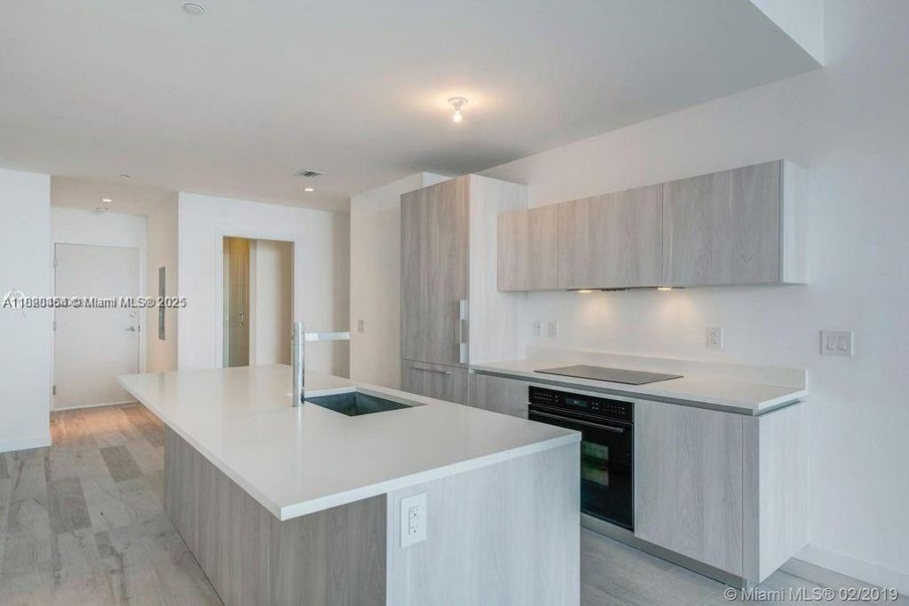 480 NE 31st St, Unit 1002, Miami, FL 33137 Photo