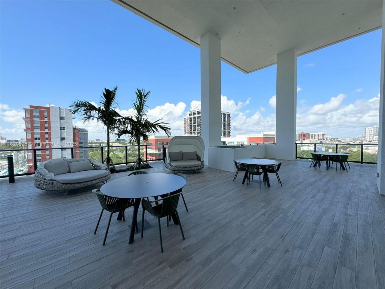 1642 NE 1st Ave, Unit 2303, Miami, FL 33132 Photo