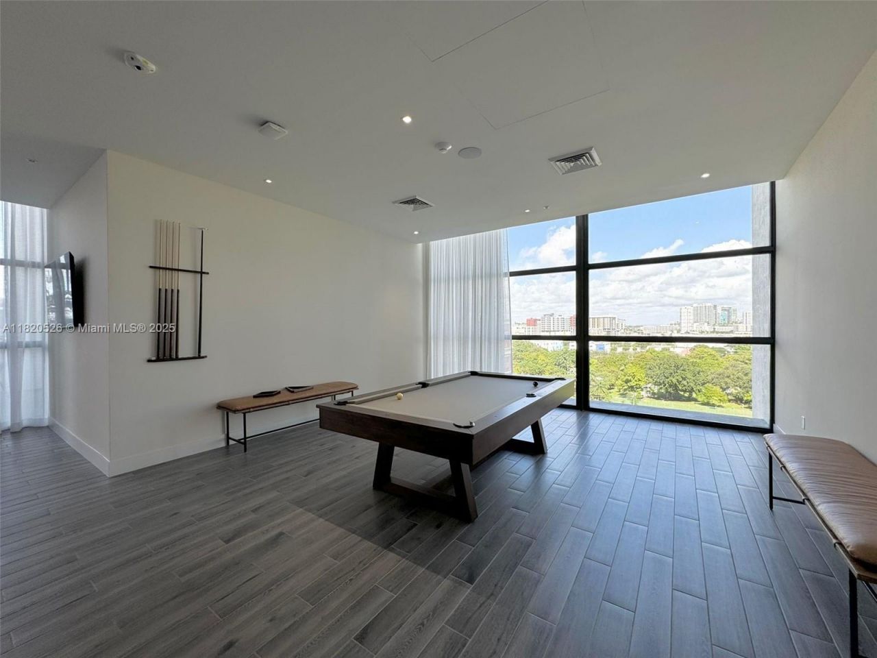 1642 NE 1st Ave, Unit 2303, Miami, FL 33132 Photo