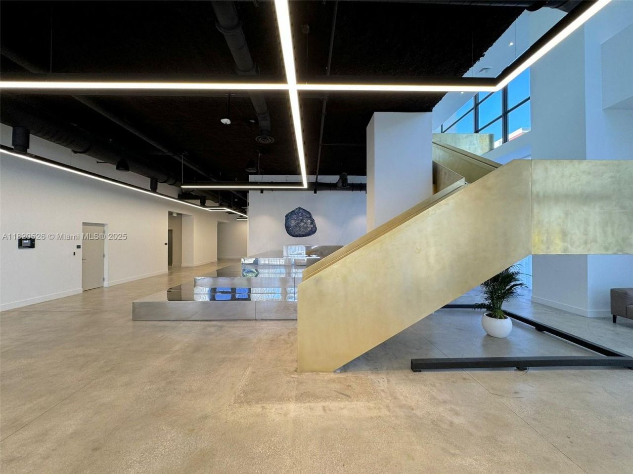 1642 NE 1st Ave, Unit 2303, Miami, FL 33132 Photo