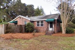 3034 Maybank Highway photo 4