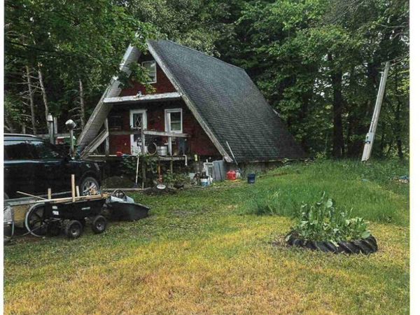 982 W 1st Street, Scottville, MI 49454