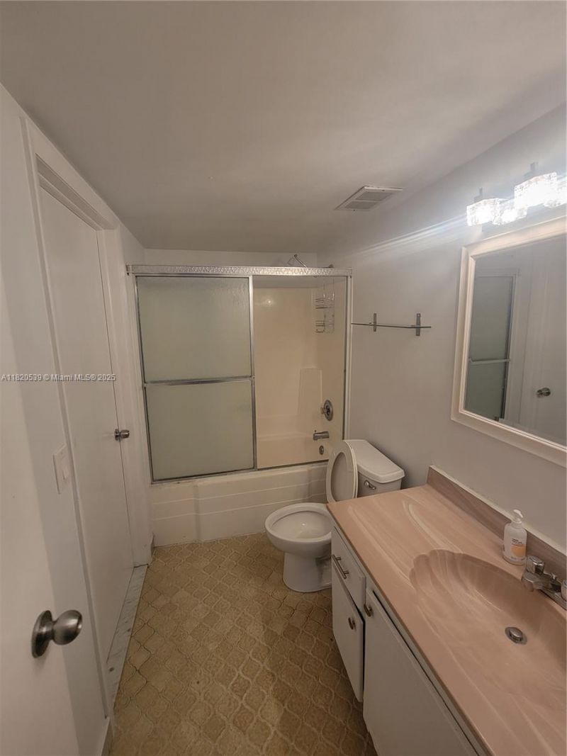 13499 Biscayne Blvd, Unit 506, North Miami, FL 33181 Photo
