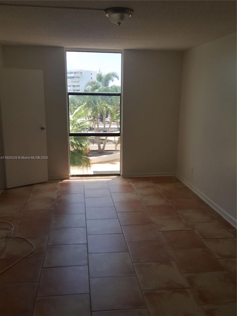 13499 Biscayne Blvd, Unit 506, North Miami, FL 33181 Photo