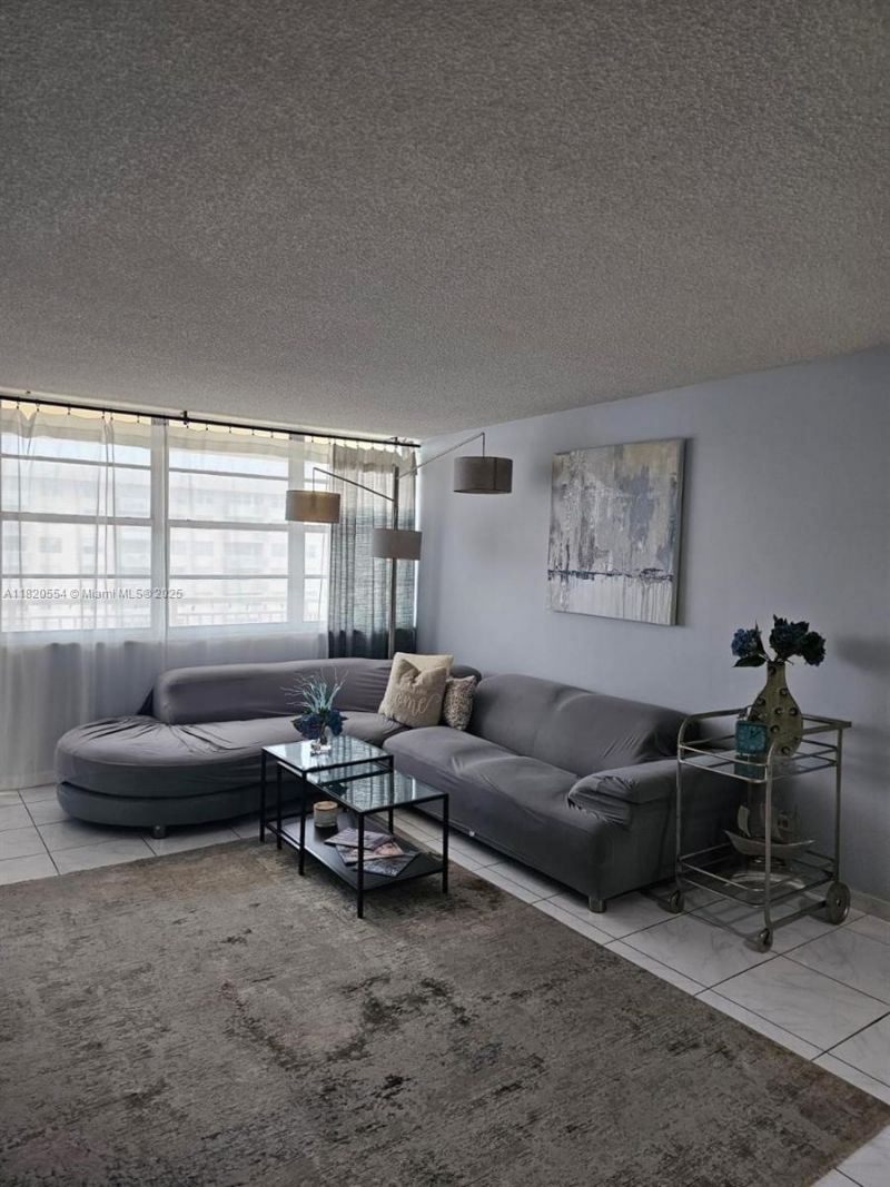 251 174th St, Unit 2111, Sunny Isles Beach, FL 33160 Photo