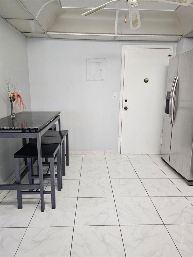251 174th St, Unit 2111, Sunny Isles Beach, FL 33160 Photo