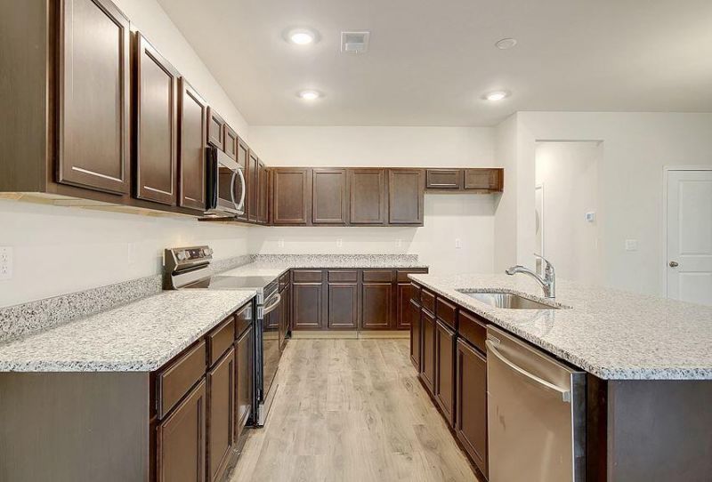 121 Marigny Street Photo 15