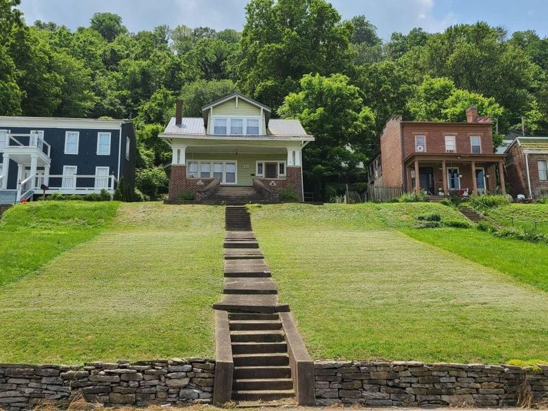 464 W Second Street, Maysville, KY 41056 Photo 2