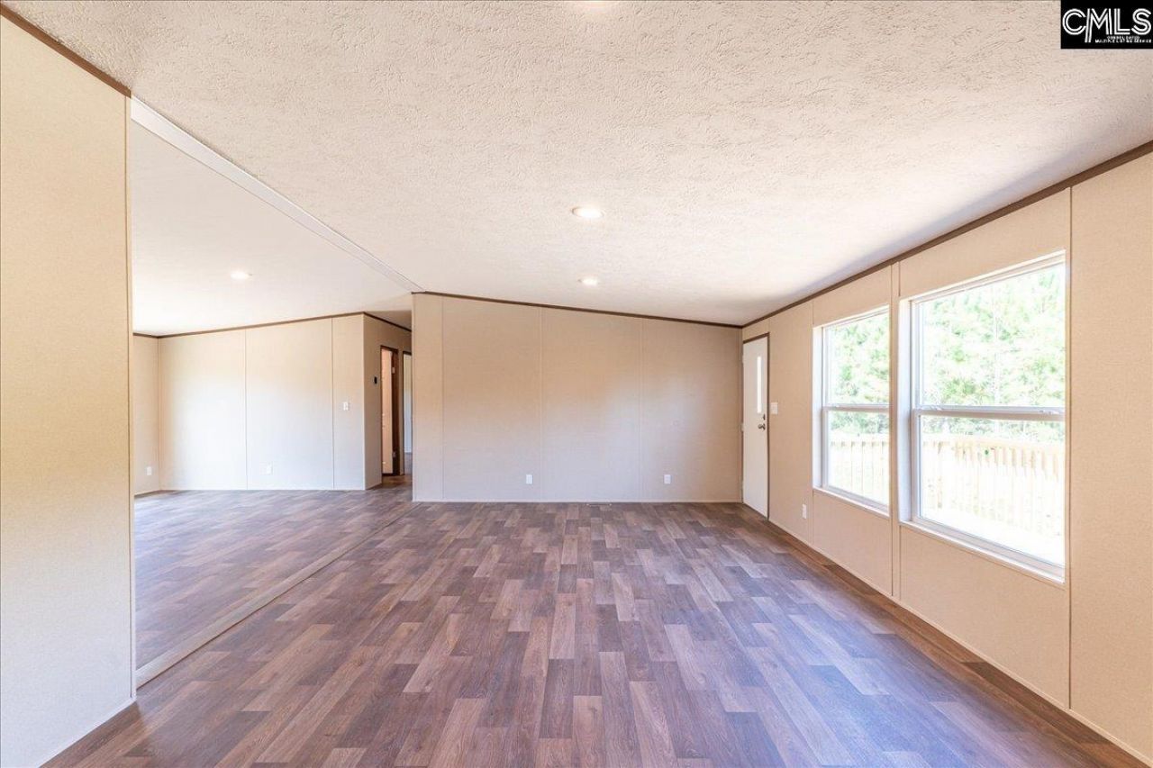 406 Catalina Boulevard Photo 13