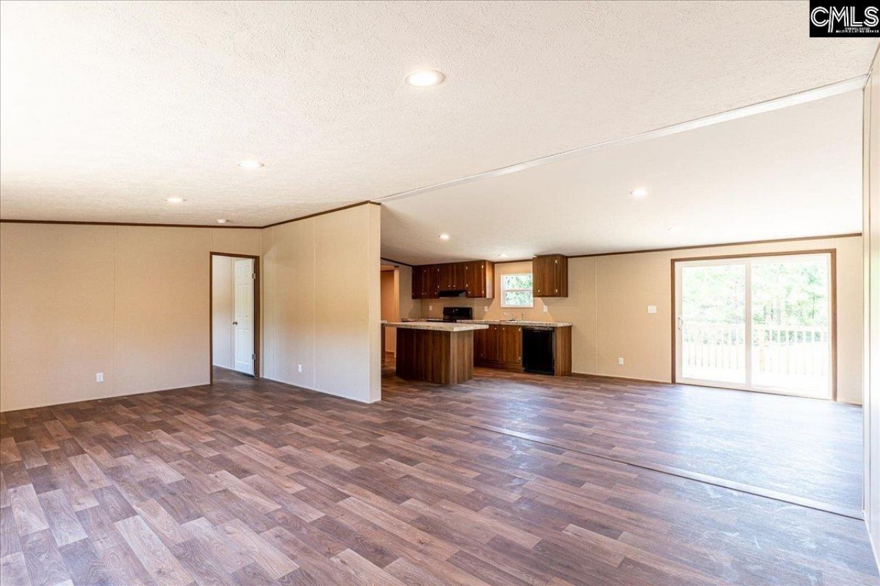 406 Catalina Boulevard Photo 15