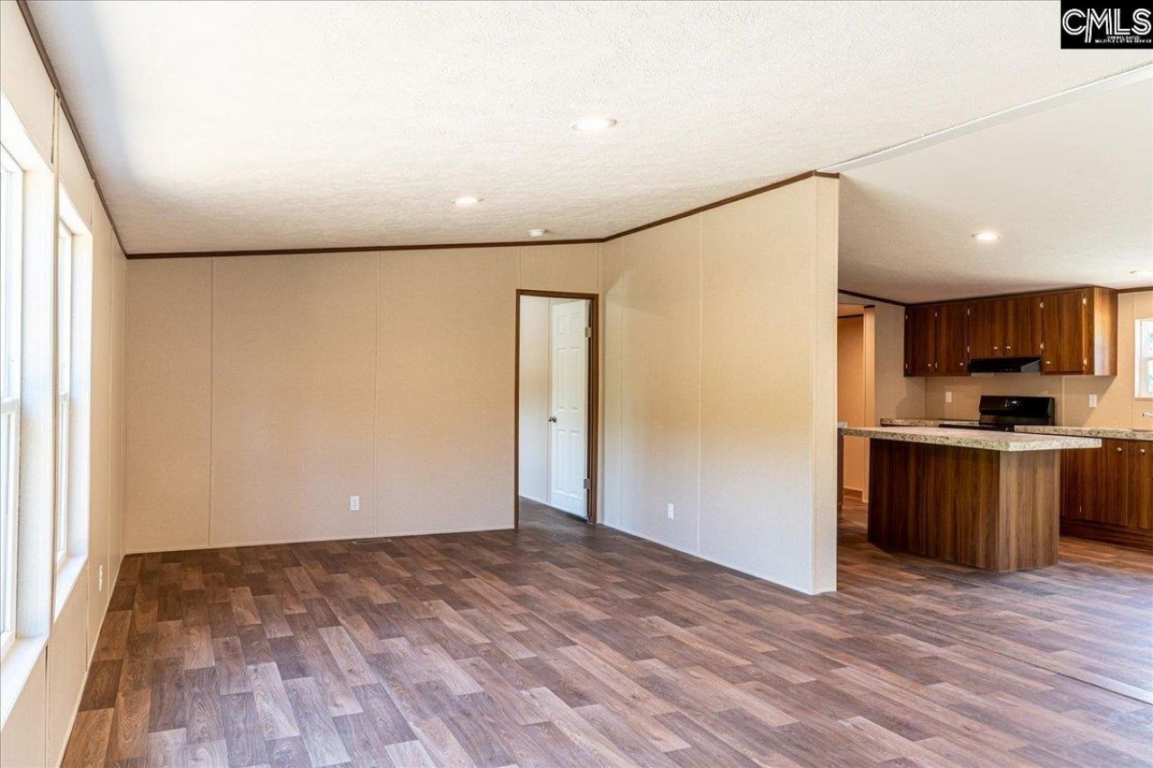 406 Catalina Boulevard Photo 17