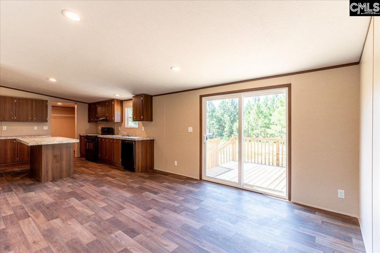 406 Catalina Boulevard Photo 18