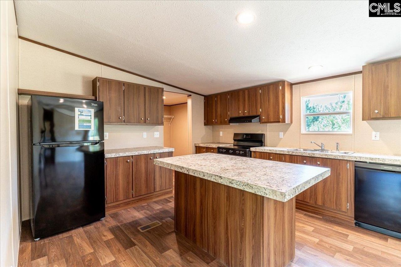 406 Catalina Boulevard Photo 19