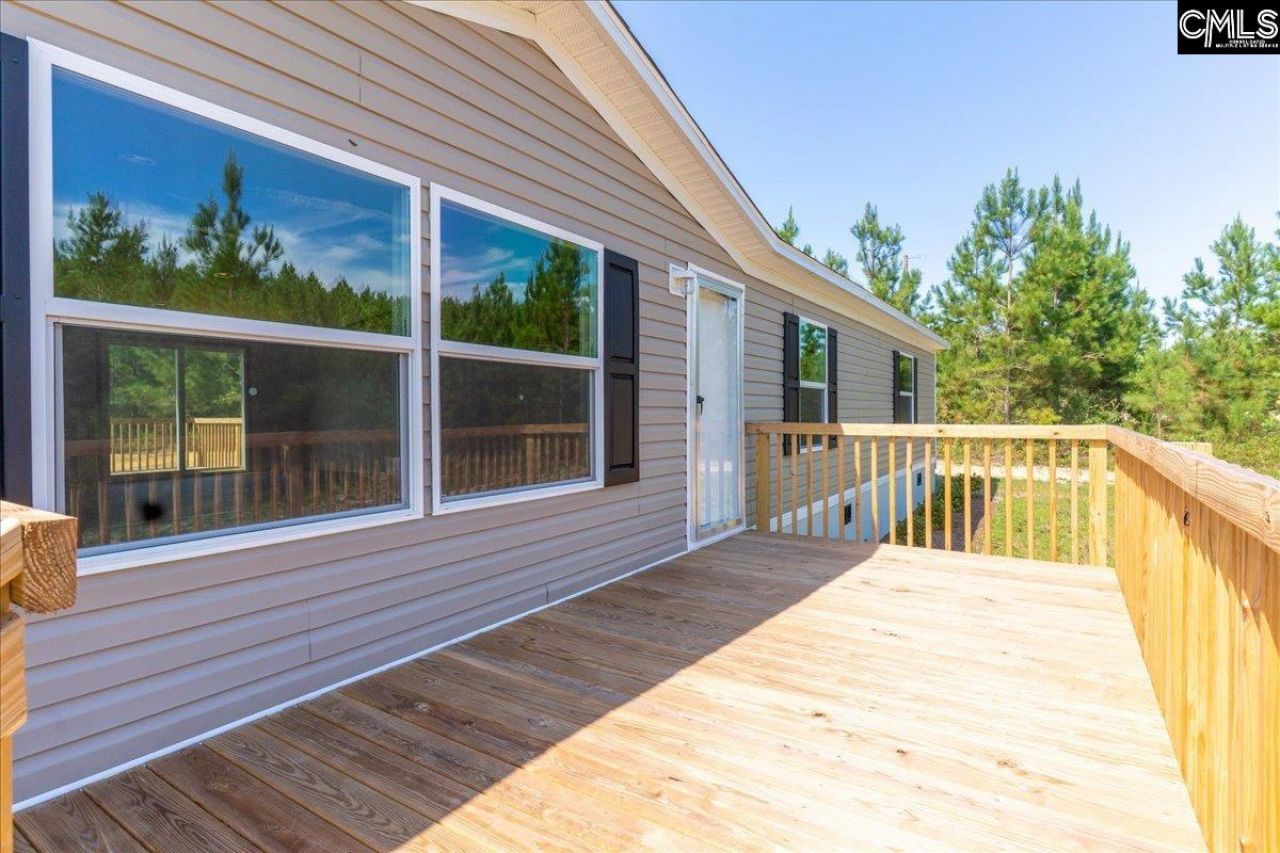 406 Catalina Boulevard Photo 8