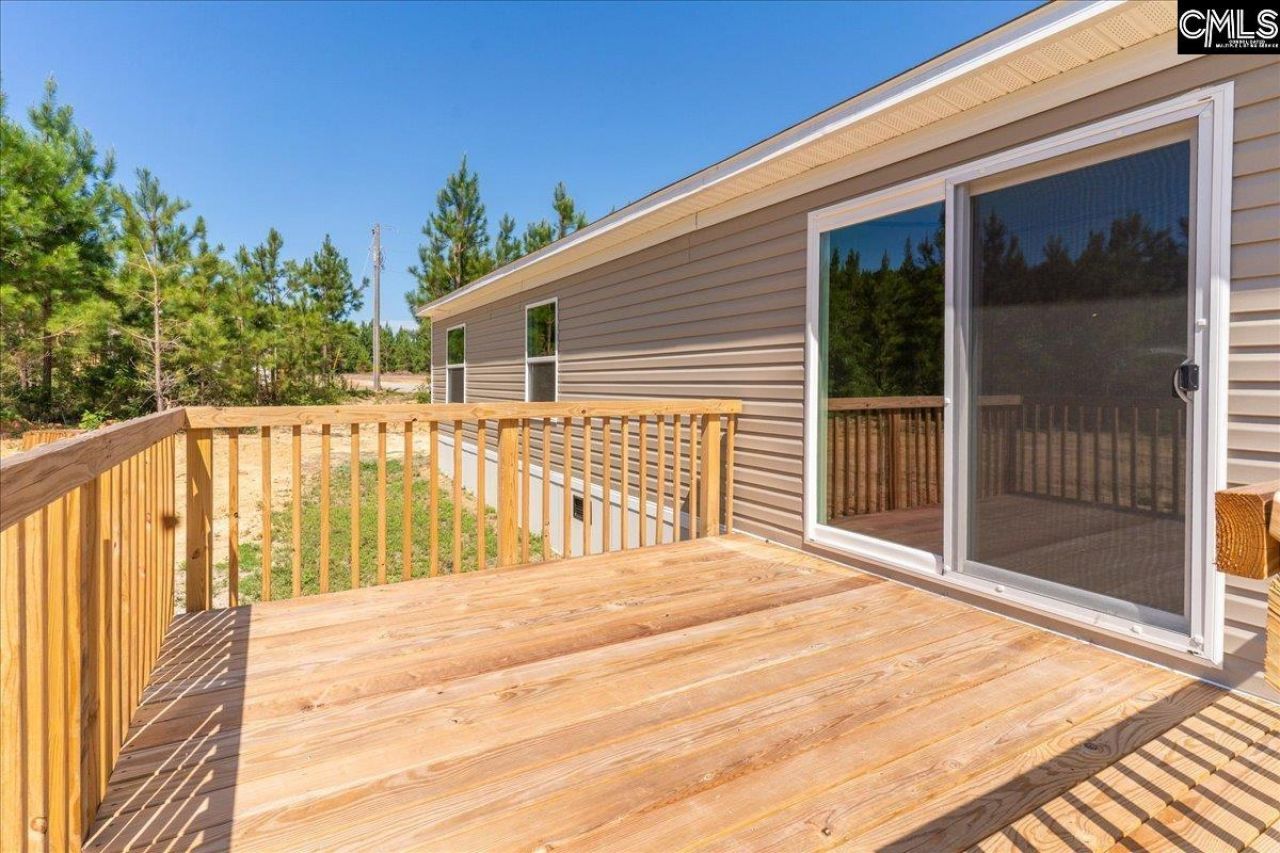 406 Catalina Boulevard Photo 9