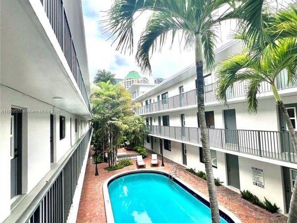 3240 Mary St, Unit S207, Miami, FL 33133