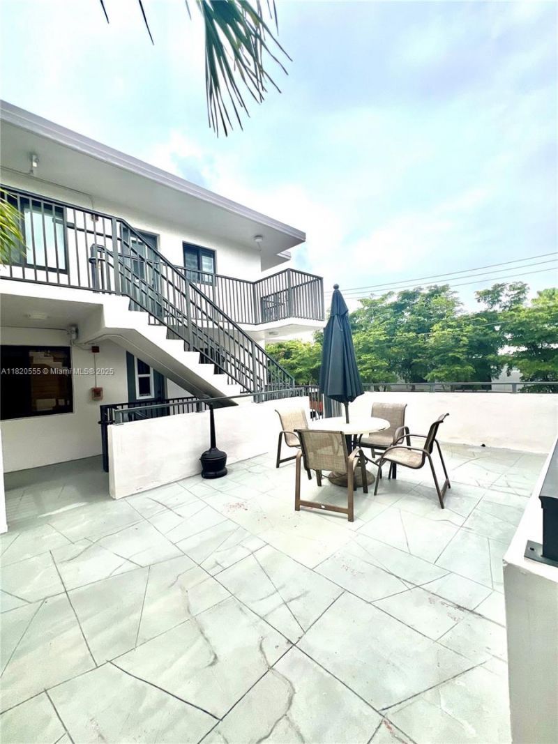 3240 Mary St, Unit S207, Miami, FL 33133 Photo