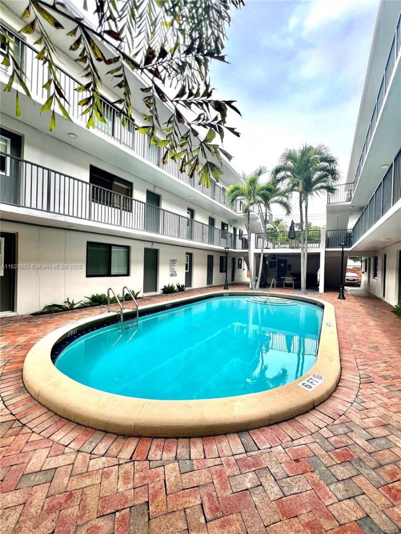 3240 Mary St, Unit S207, Miami, FL 33133 Photo