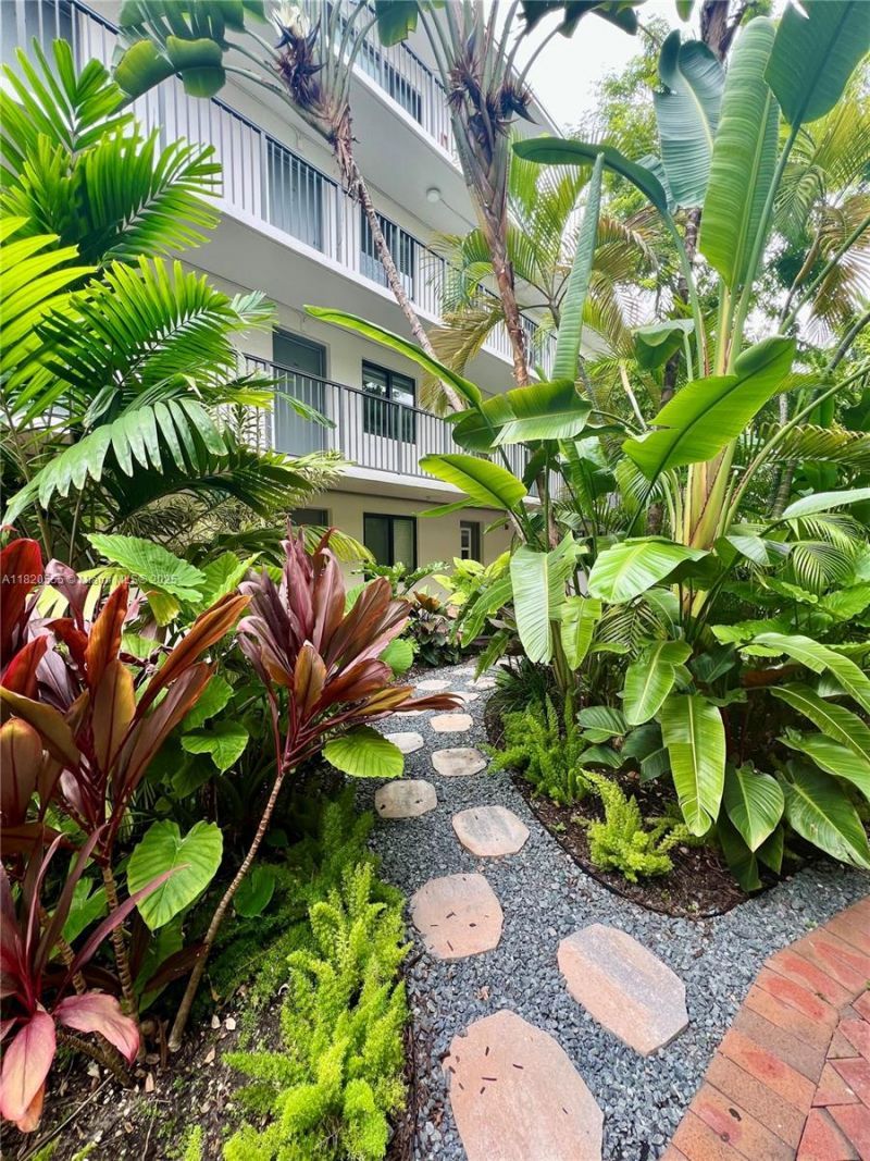 3240 Mary St, Unit S207, Miami, FL 33133 Photo