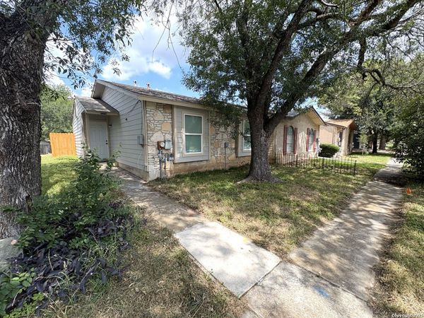 1215 Klondike, San Antonio, TX 78245