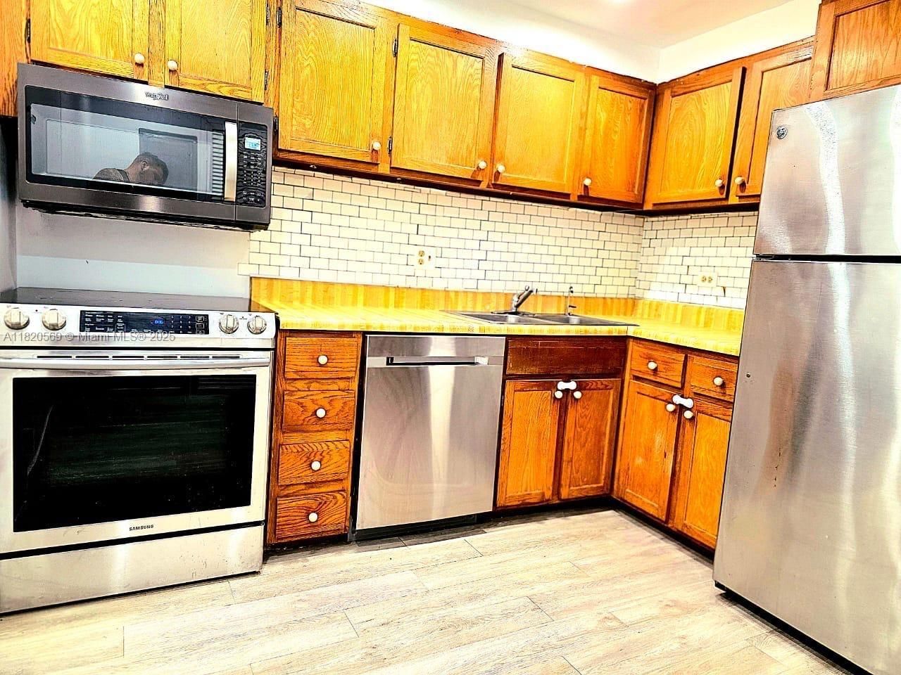 3730 Inverrary Dr, Unit H1V, Lauderhill, FL 33319 Photo