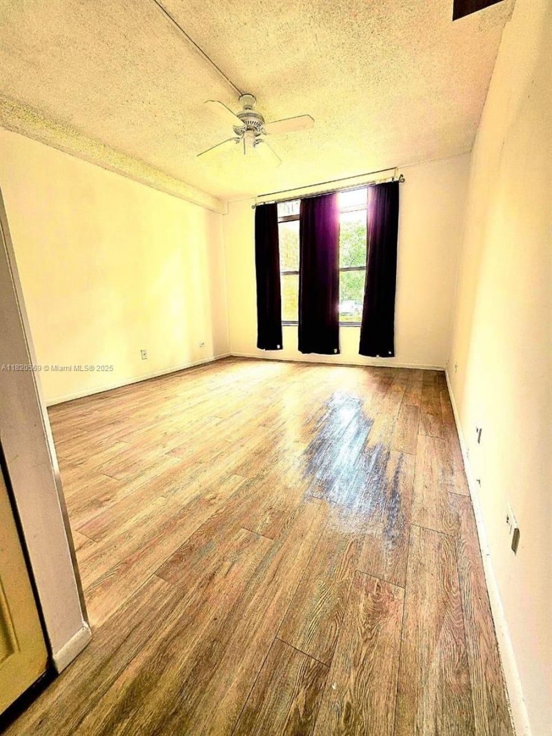 3730 Inverrary Dr, Unit H1V, Lauderhill, FL 33319 Photo