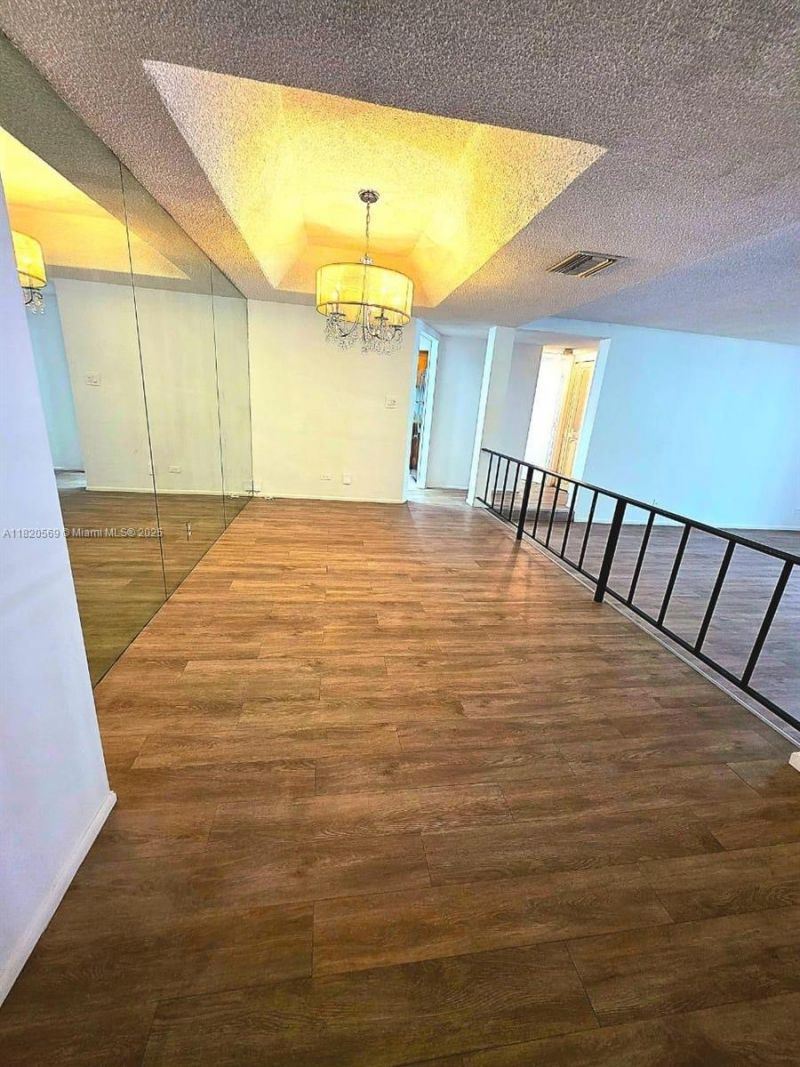 3730 Inverrary Dr, Unit H1V, Lauderhill, FL 33319 Photo