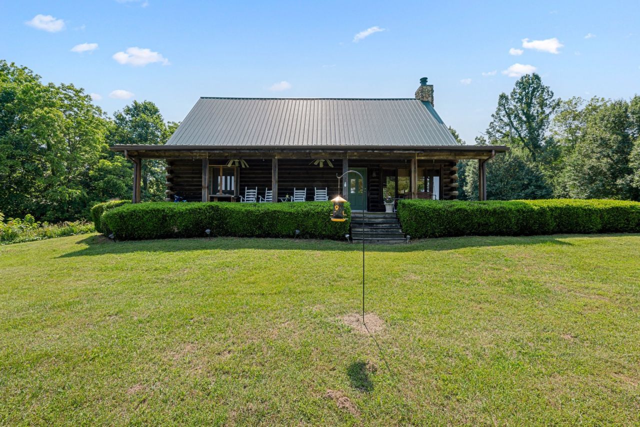 6797 New Gallatin Rd Adolphus, KY 42120