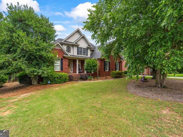 1050 Summit Oaks Drive, Watkinsville, GA 30677