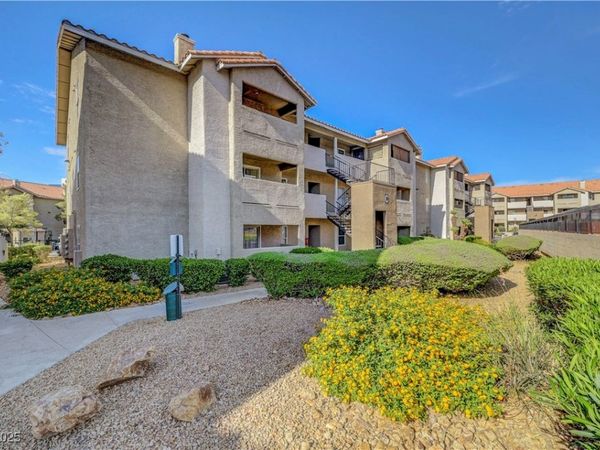 4200 S Valley View Boulevard, Unit 2009, Las Vegas, NV 89103