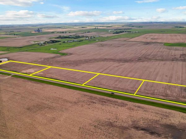 13231 382nd Avenue, Aberdeen, SD 57401