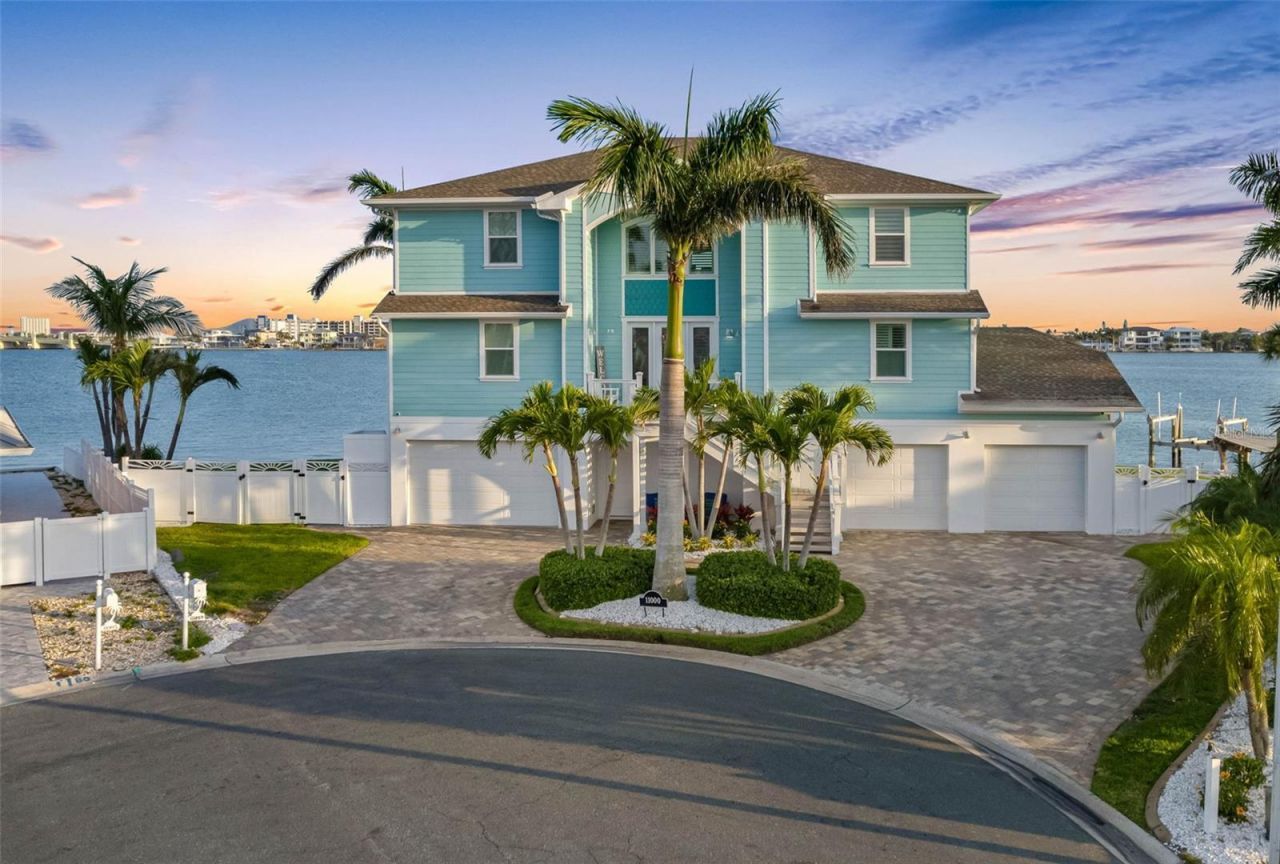 11000 8th Street E, Treasure Island, FL 33706 Photo