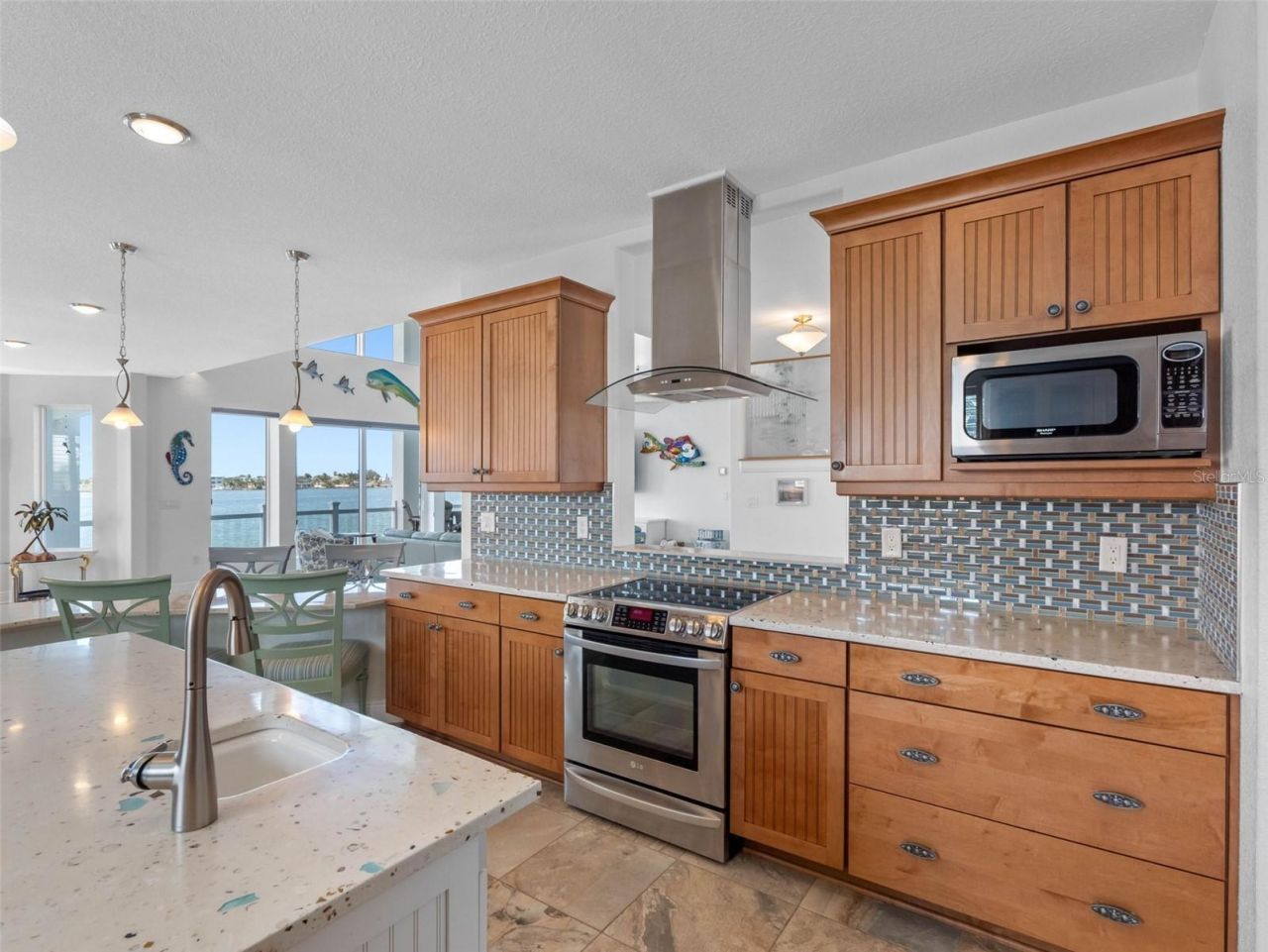 11000 8th Street E, Treasure Island, FL 33706 Photo