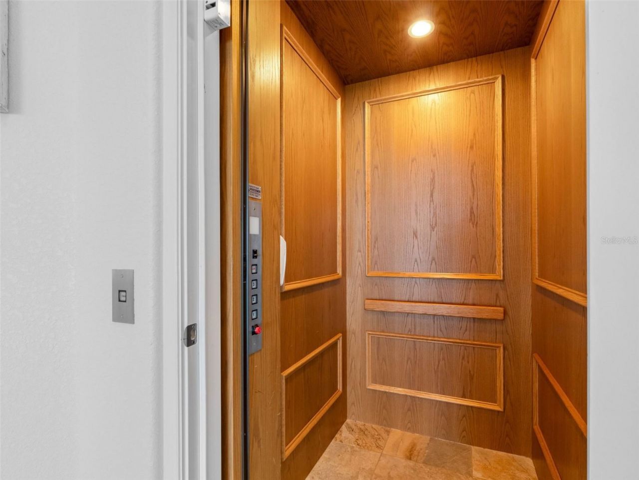 11000 8th Street E, Treasure Island, FL 33706 Photo