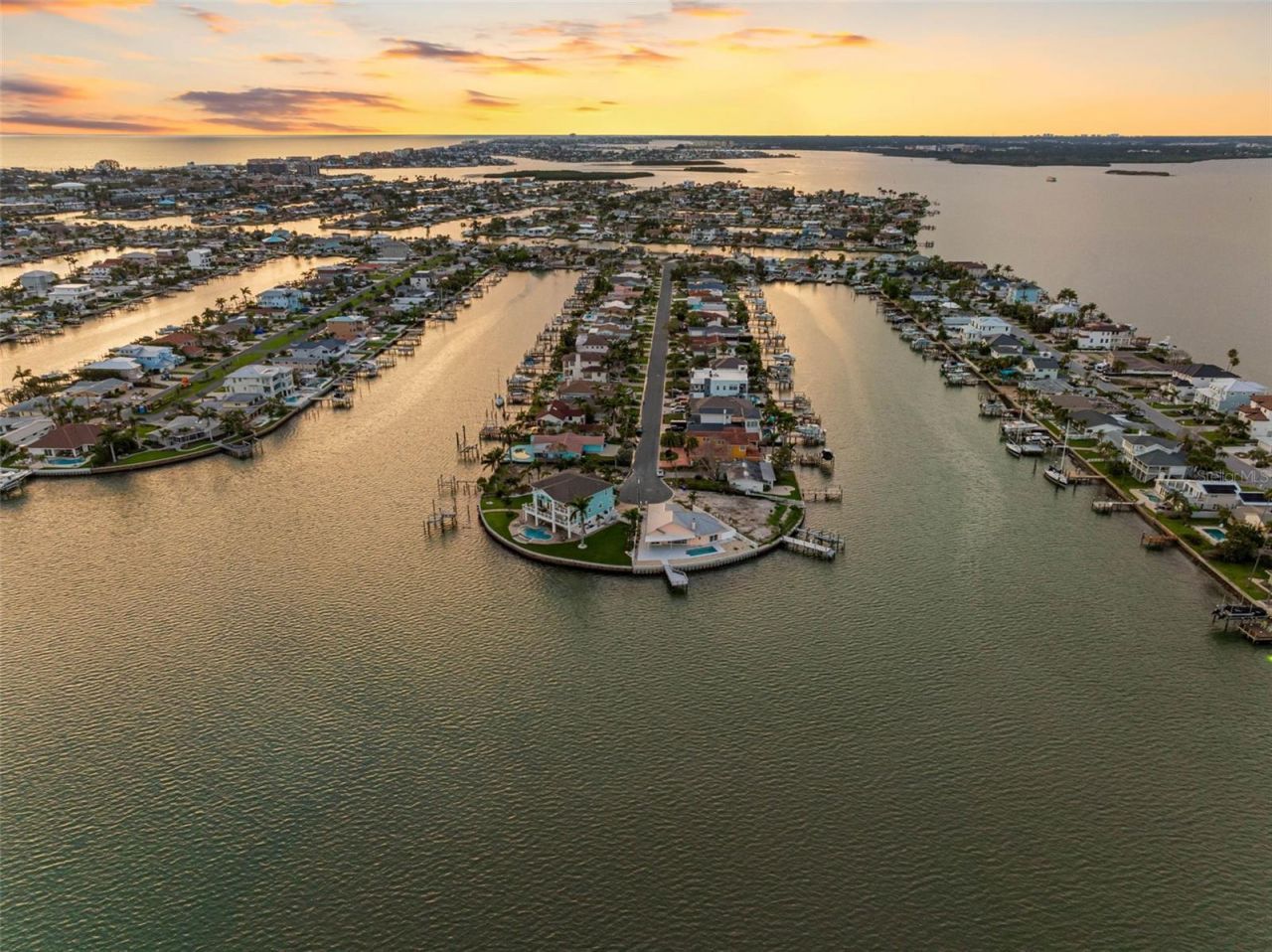 11000 8th Street E, Treasure Island, FL 33706 Photo