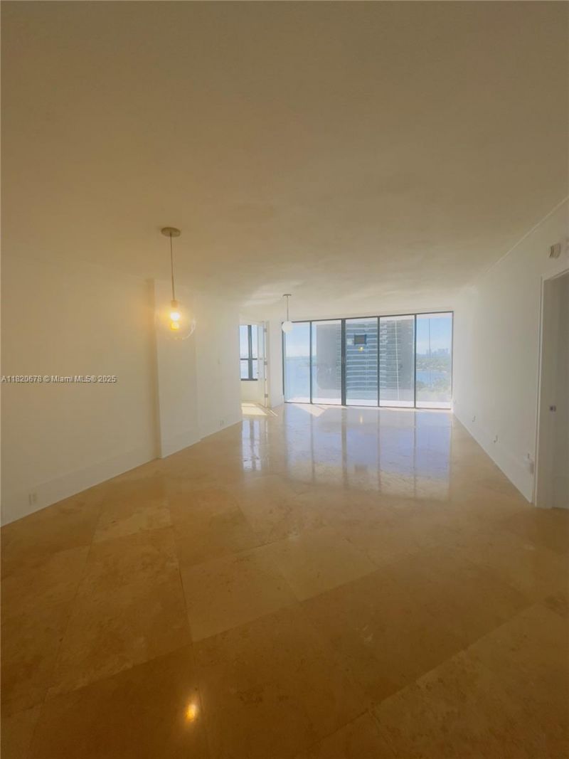 780 NE 69th St, Unit 1507, Miami, FL 33138 Photo